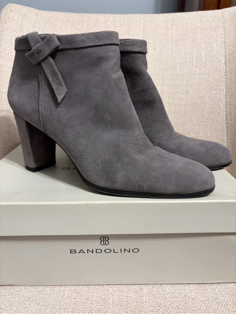 Bandolino Gray Suede Ankle Booties with Decorative Tie
